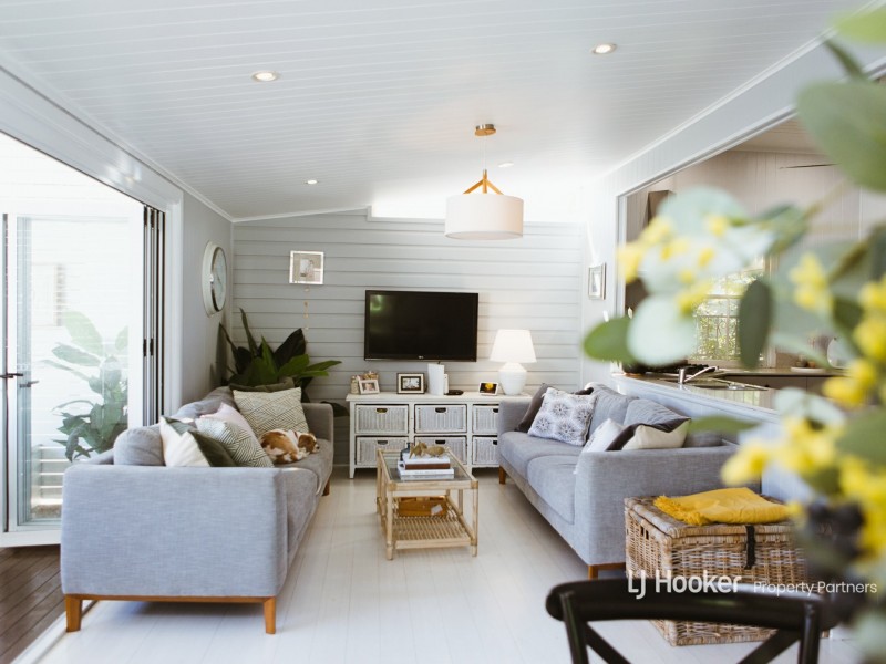 10 Todd Street, Shorncliffe QLD 4017