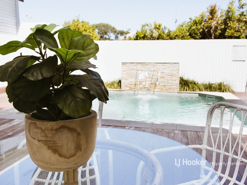 10 Todd Street, Shorncliffe QLD 4017