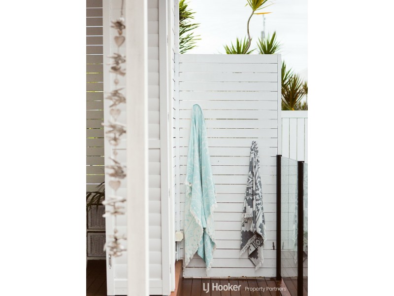 10 Todd Street, Shorncliffe QLD 4017