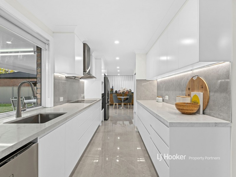 28 Kenora Street, Mansfield QLD 4122