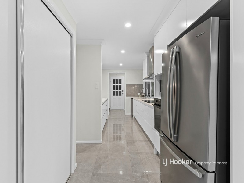 28 Kenora Street, Mansfield QLD 4122