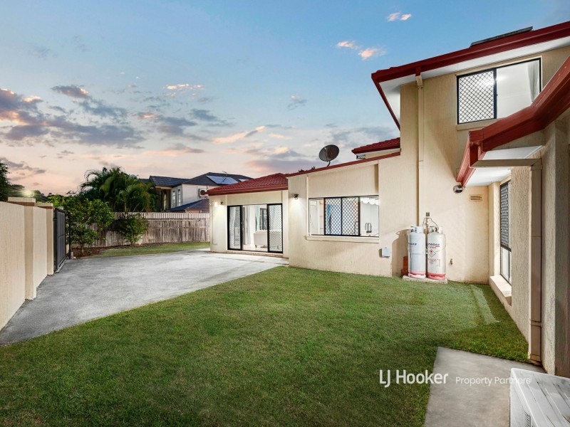 2 Yorkshire Place, Stretton QLD 4116