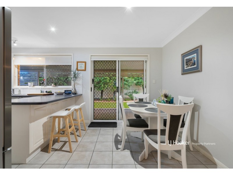 21 Seaton Place, Parkinson QLD 4115