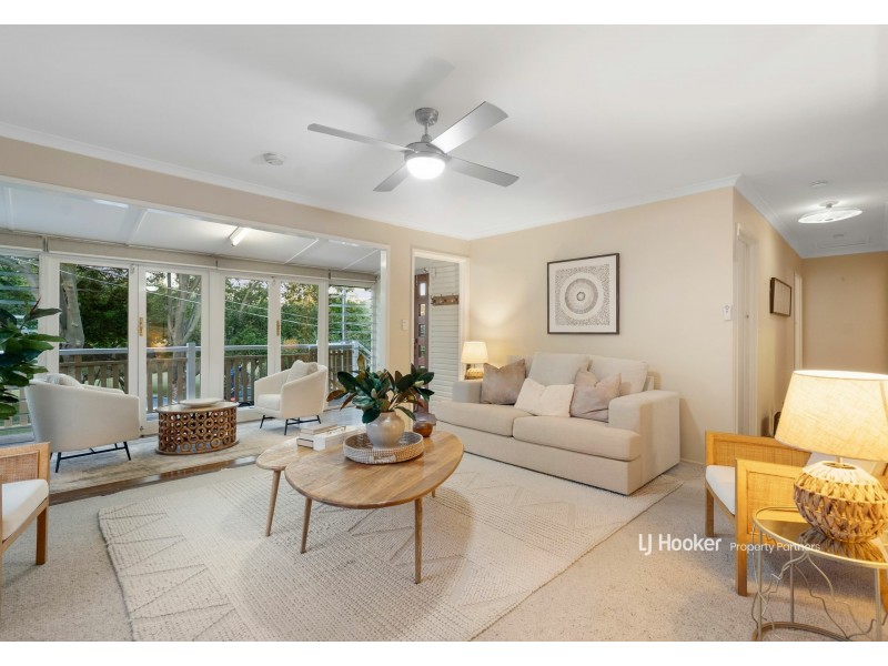 14 Hope Street, Norman Park QLD 4170