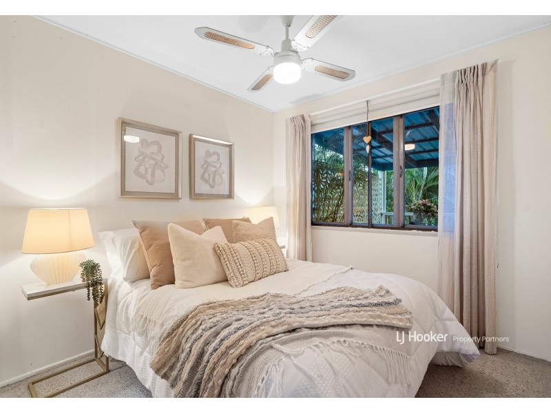 14 Hope Street, Norman Park QLD 4170