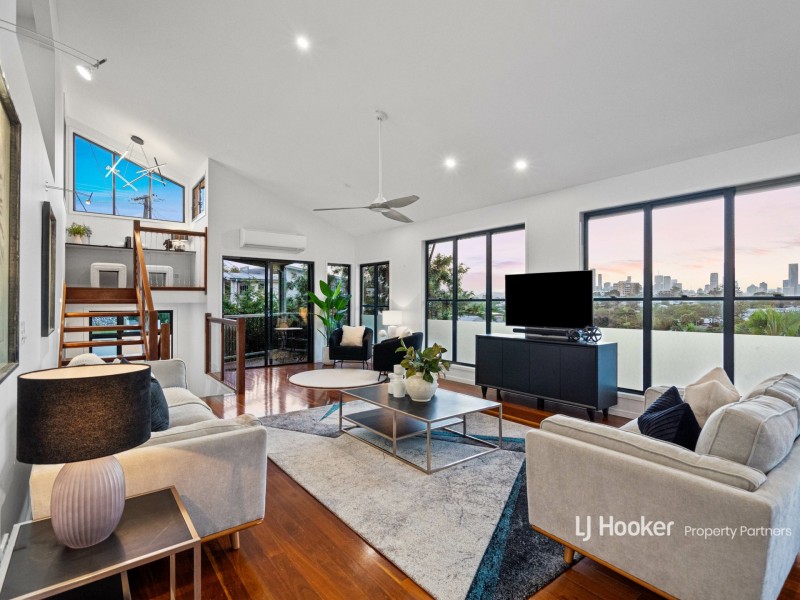 114 Kingsbury Street, Norman Park QLD 4170