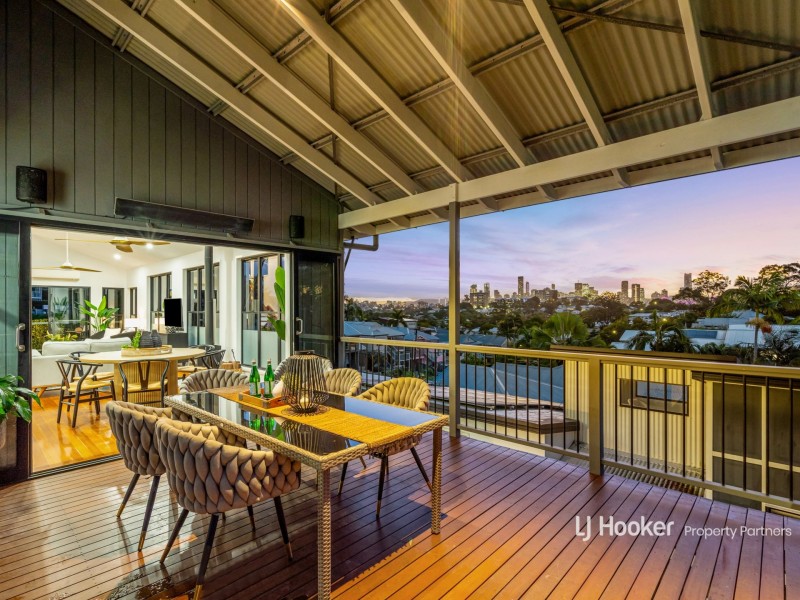 114 Kingsbury Street, Norman Park QLD 4170