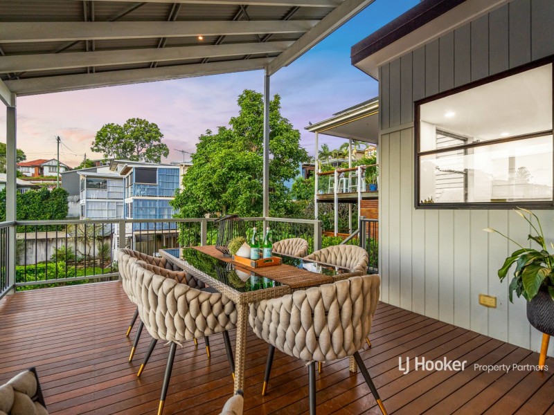 114 Kingsbury Street, Norman Park QLD 4170