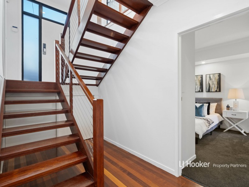 114 Kingsbury Street, Norman Park QLD 4170