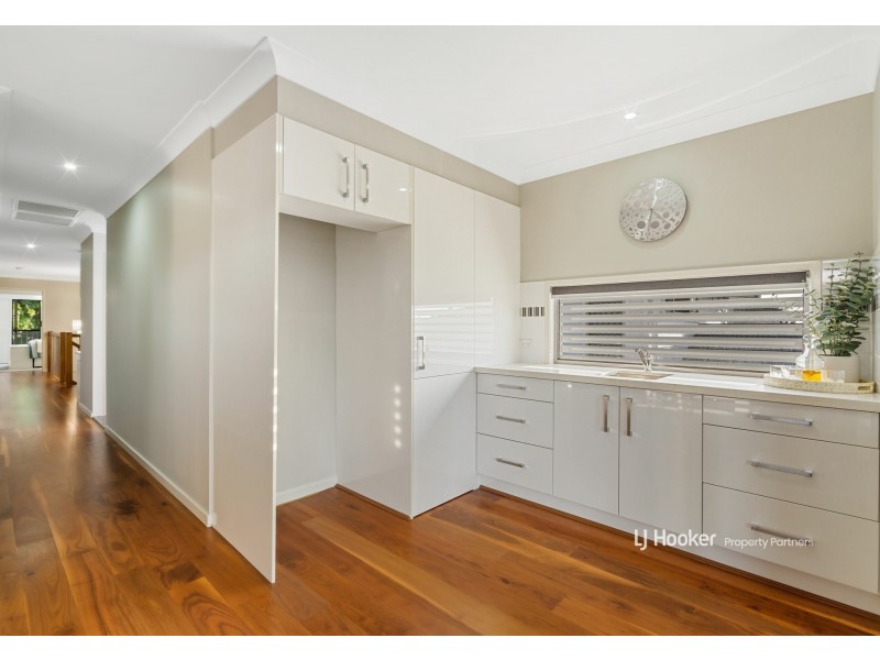 25 Carnation Road, Manly West QLD 4179