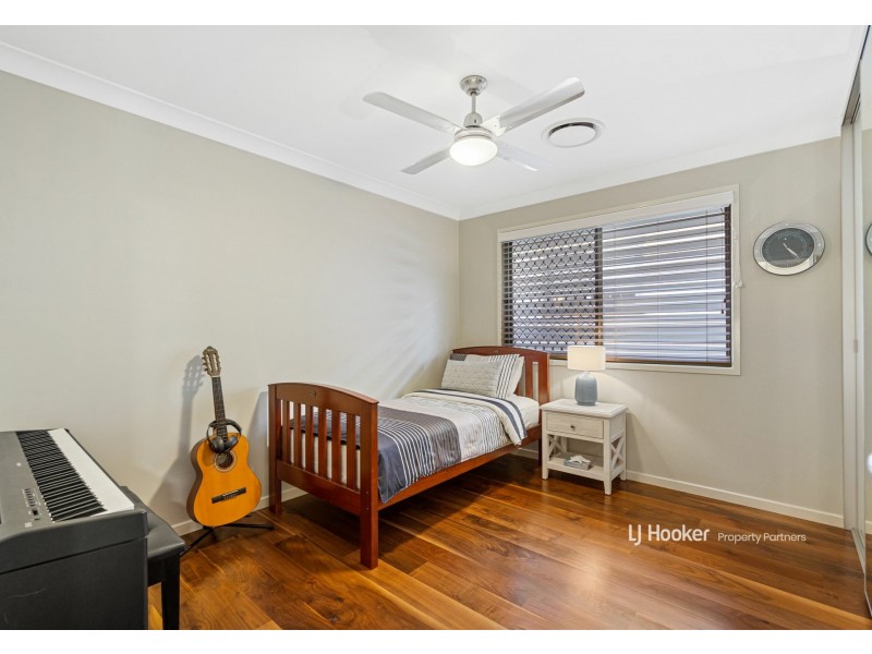 25 Carnation Road, Manly West QLD 4179