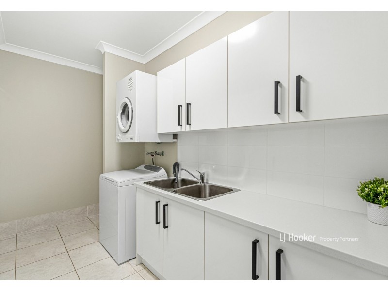 25 Carnation Road, Manly West QLD 4179