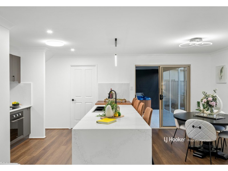 11 Wisteria Place, Calamvale QLD 4116