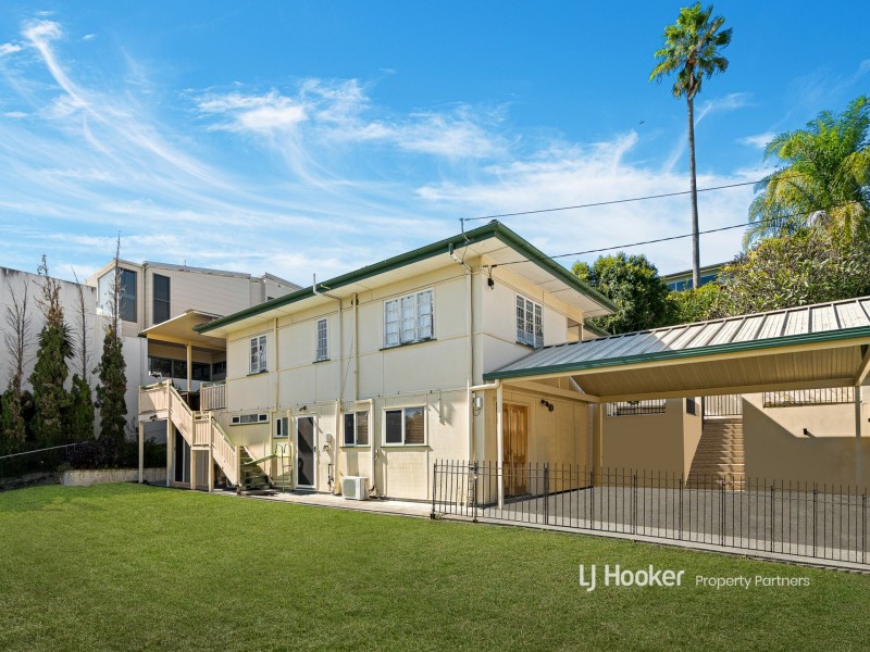 38 Thomson Street, Greenslopes QLD 4120