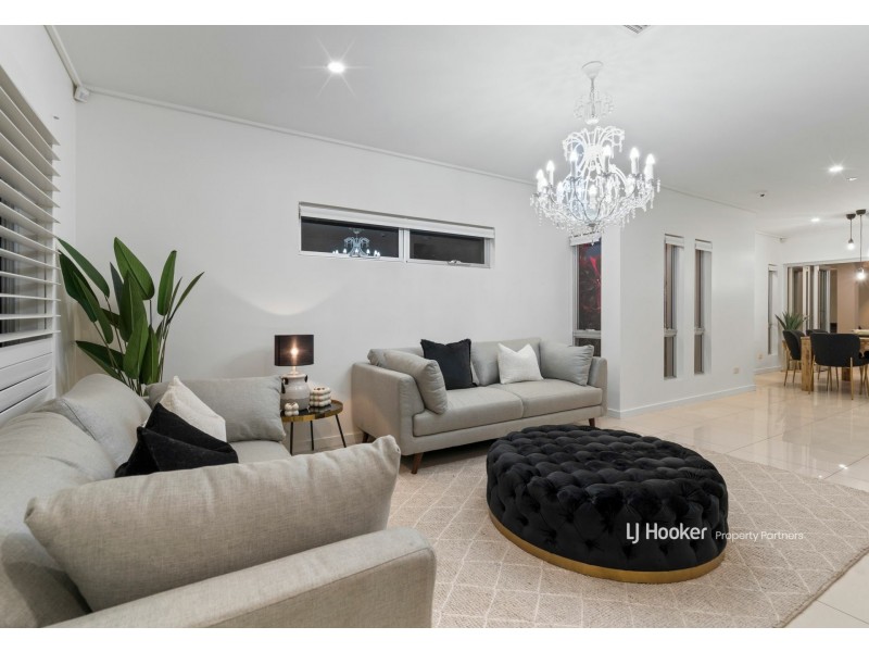 2/16 Adios Close, Sunnybank Hills QLD 4109