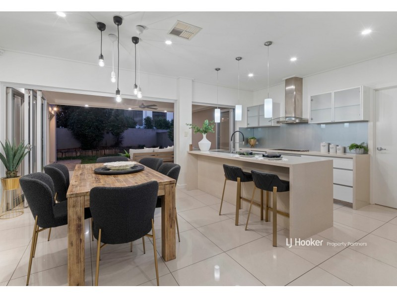 2/16 Adios Close, Sunnybank Hills QLD 4109