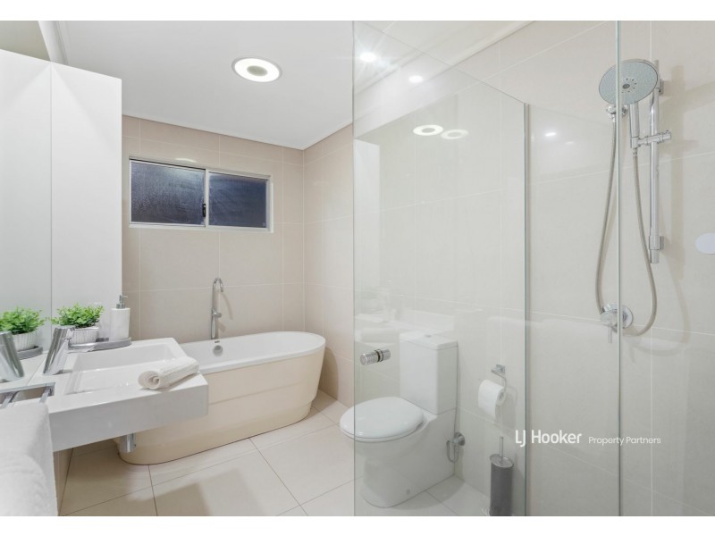 2/16 Adios Close, Sunnybank Hills QLD 4109