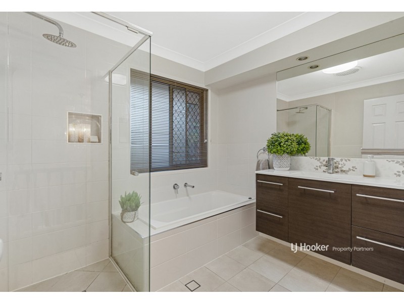 7 Parklands Street, Calamvale QLD 4116