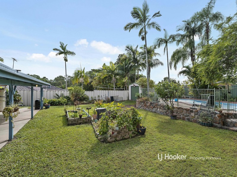 9 Regency Drive, Regents Park QLD 4118