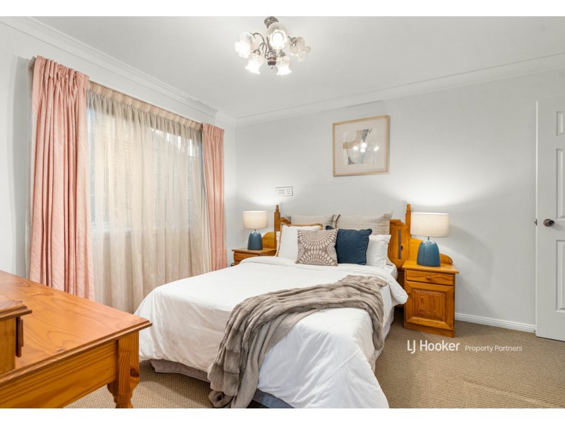 88 Blue Grass Crescent, Eight Mile Plains QLD 4113