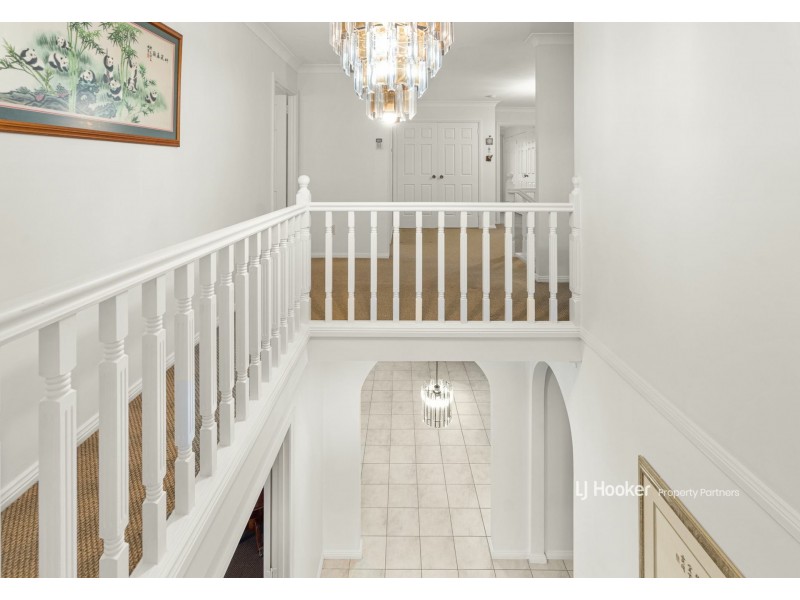 88 Blue Grass Crescent, Eight Mile Plains QLD 4113