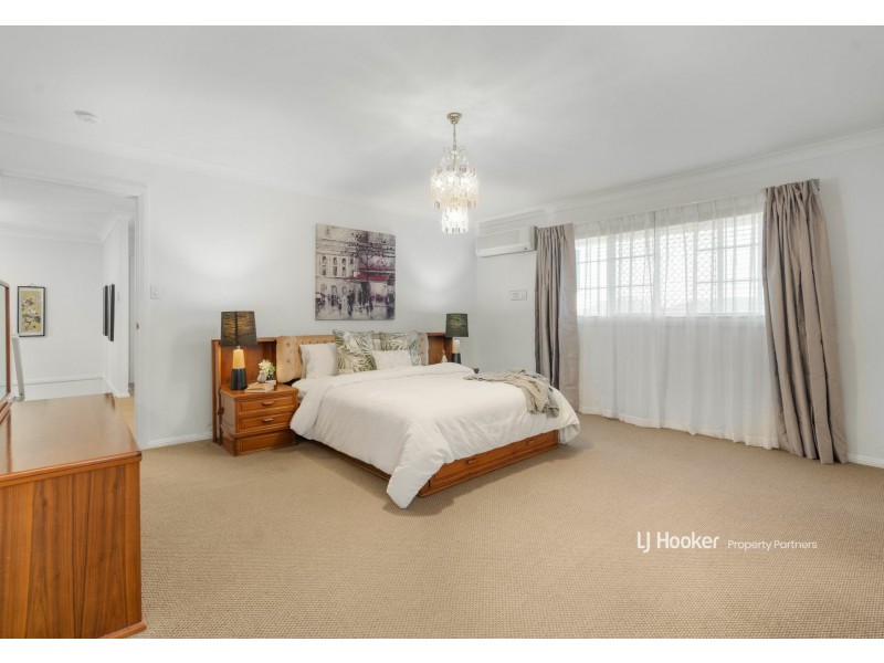 88 Blue Grass Crescent, Eight Mile Plains QLD 4113