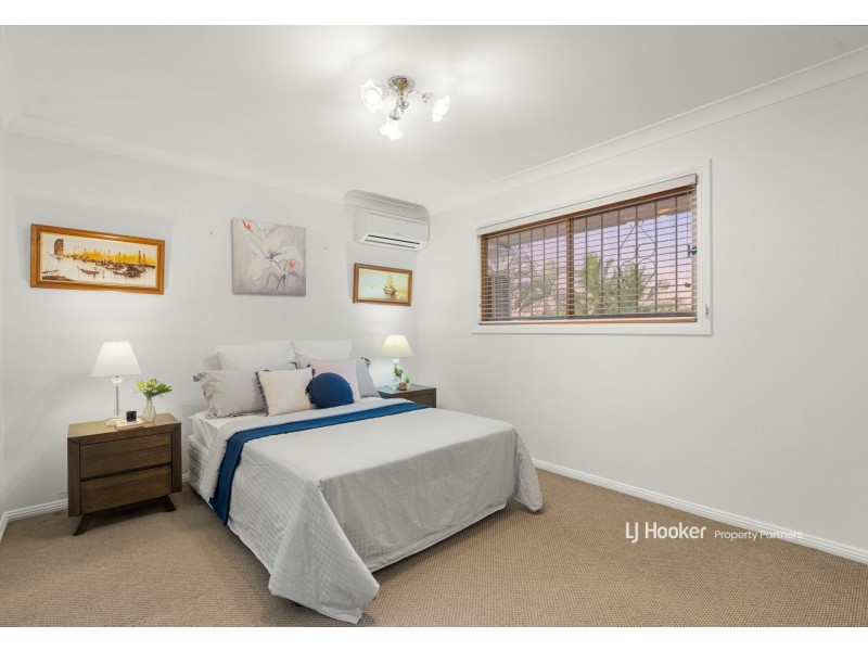 88 Blue Grass Crescent, Eight Mile Plains QLD 4113