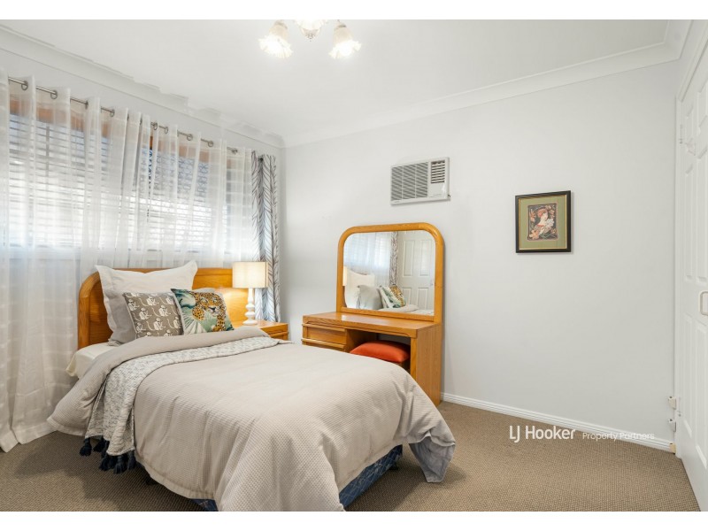 88 Blue Grass Crescent, Eight Mile Plains QLD 4113