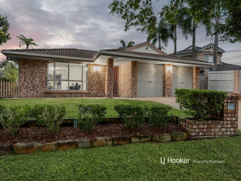 29 Blue Grass Crescent, Eight Mile Plains QLD 4113