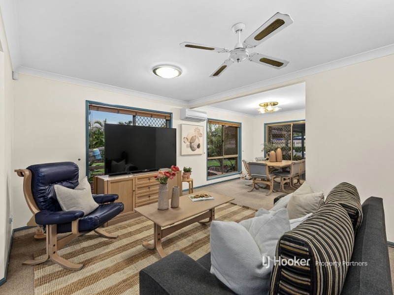 29 Blue Grass Crescent, Eight Mile Plains QLD 4113