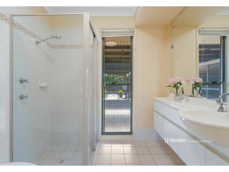 9 Bellflower Place, Calamvale QLD 4116