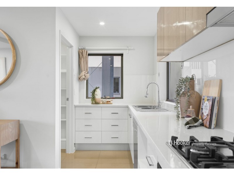 2107/1-5 Cremin Street, Upper Mount Gravatt QLD 4122