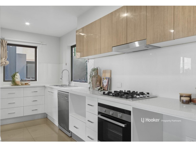 2107/1-5 Cremin Street, Upper Mount Gravatt QLD 4122