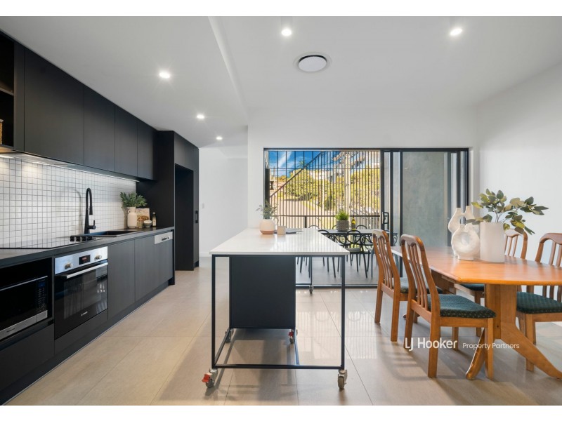 6/2 Laver Street, Macgregor QLD 4109