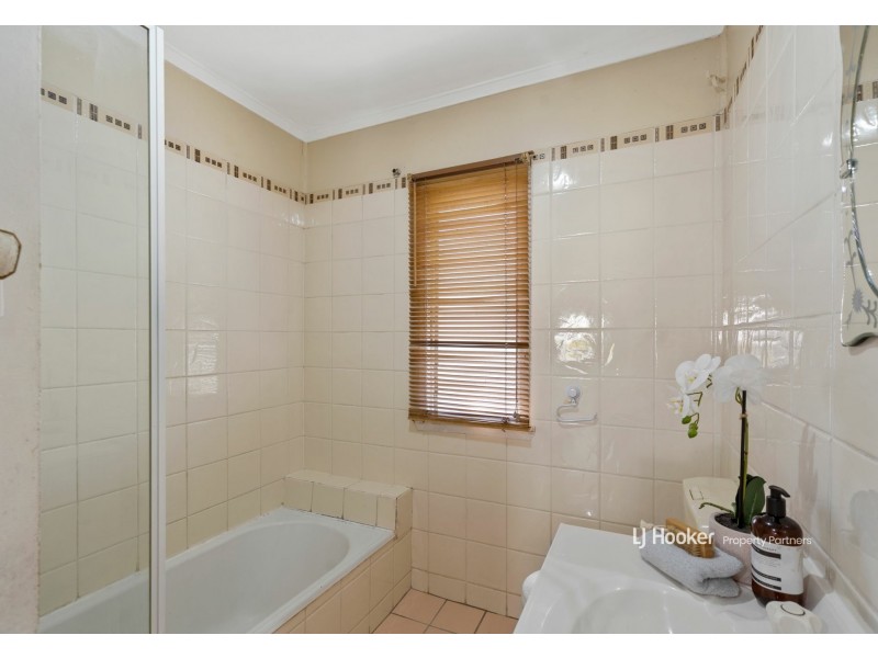 42 Canterbury Street, Mount Gravatt East QLD 4122