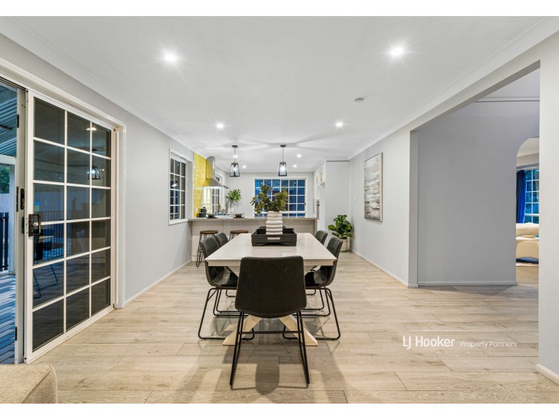10 Orania Crescent, Calamvale QLD 4116