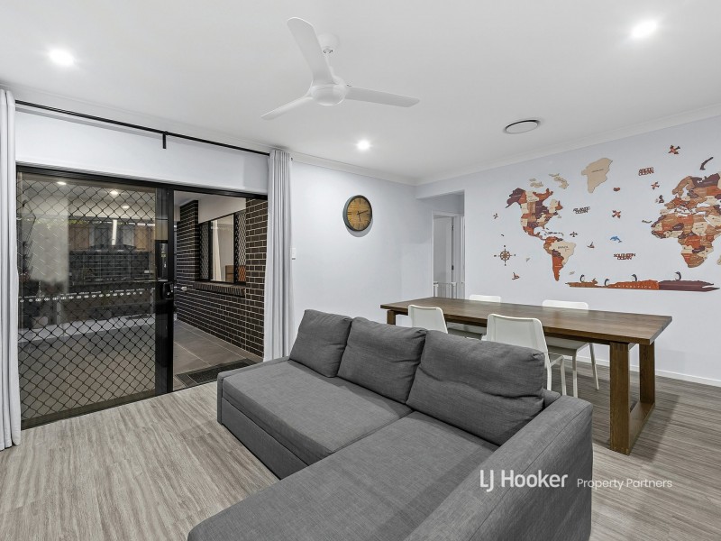 11 Bunya Drive, Park Ridge QLD 4125