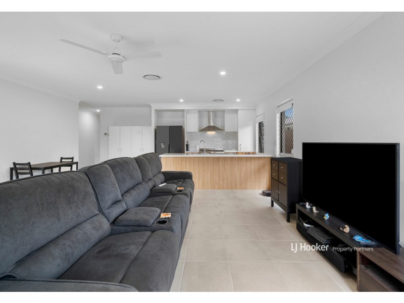 4 Urquhart Street, Pallara QLD 4110