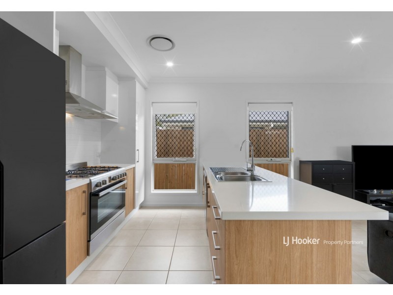 4 Urquhart Street, Pallara QLD 4110