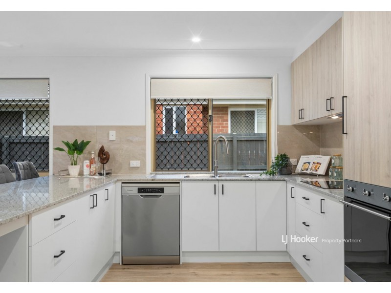 71 Rubicon Crescent, Kuraby QLD 4112