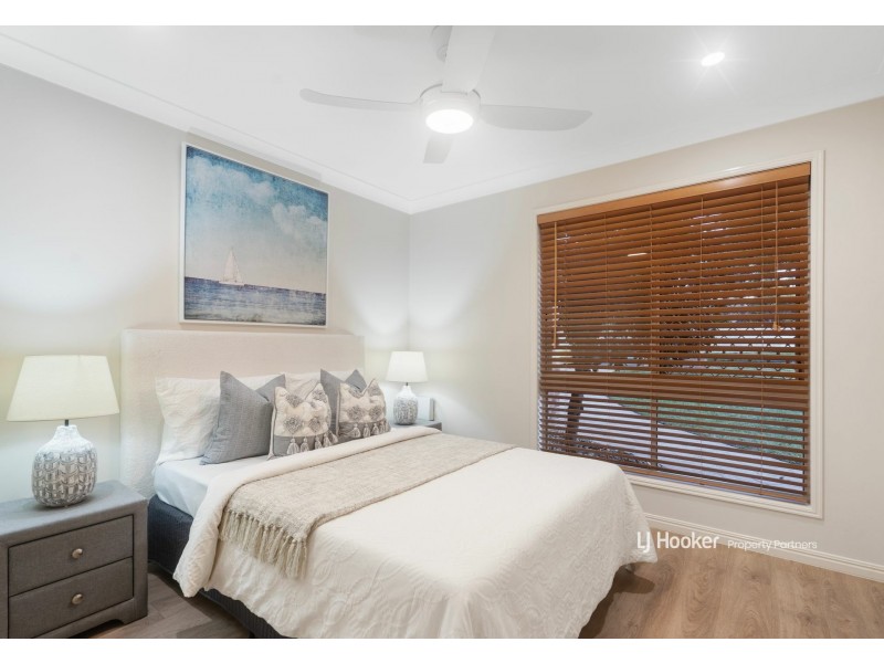 42 Bannockburn Crescent, Parkinson QLD 4115