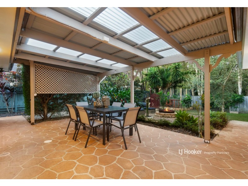 42 Bannockburn Crescent, Parkinson QLD 4115