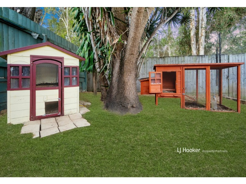 42 Bannockburn Crescent, Parkinson QLD 4115