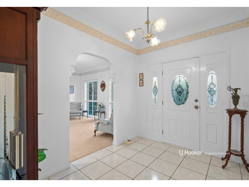 58 Lindfield Circuit, Robertson QLD 4109