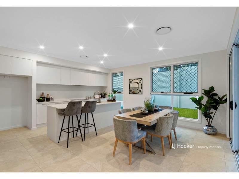 4 Estoril Street, Robertson QLD 4109