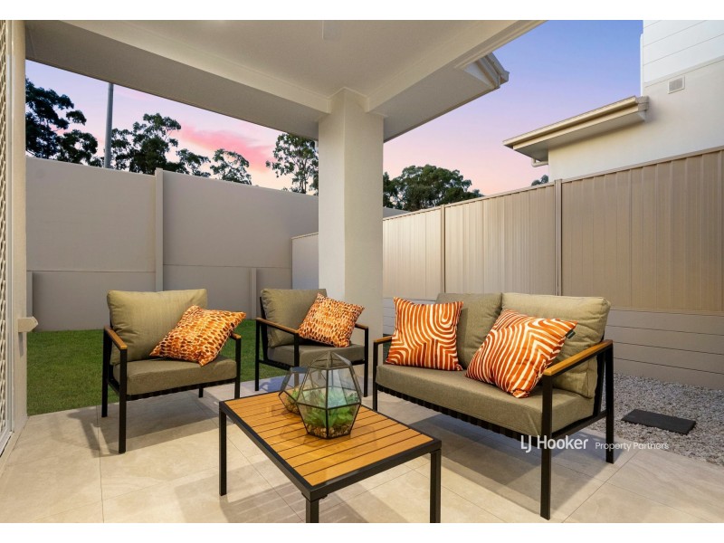 4 Estoril Street, Robertson QLD 4109