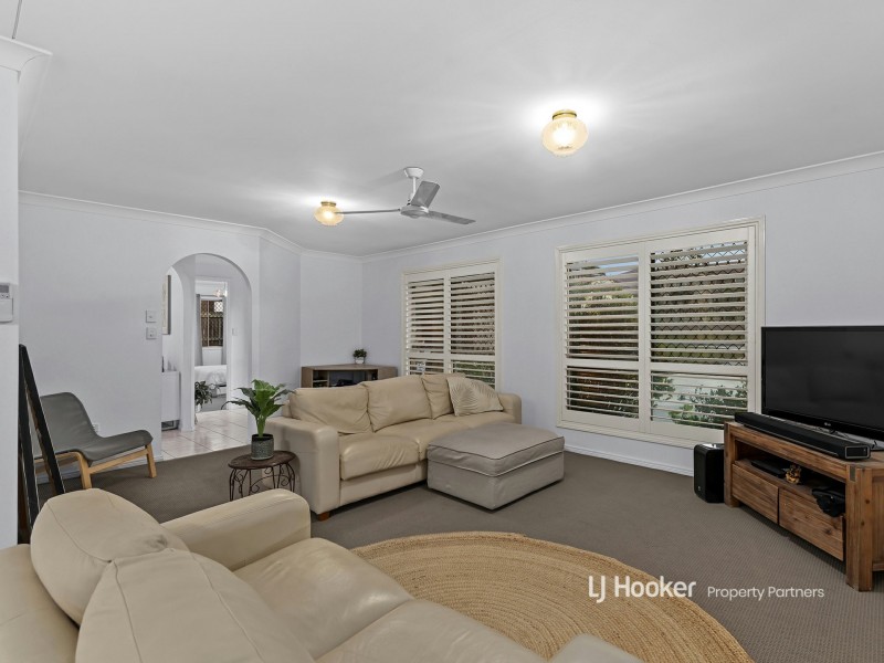 3 Conrad Place, Wishart QLD 4122