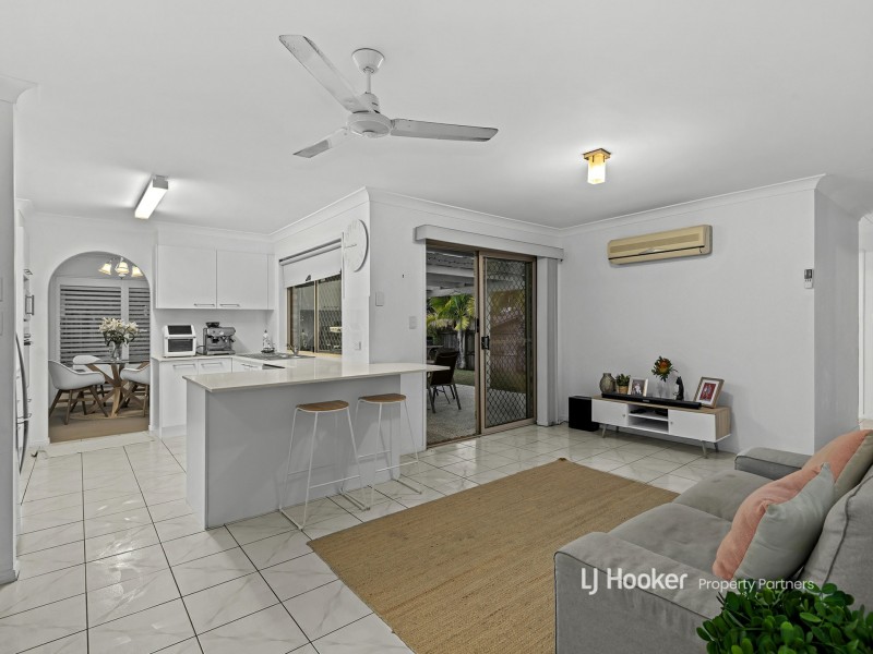 3 Conrad Place, Wishart QLD 4122