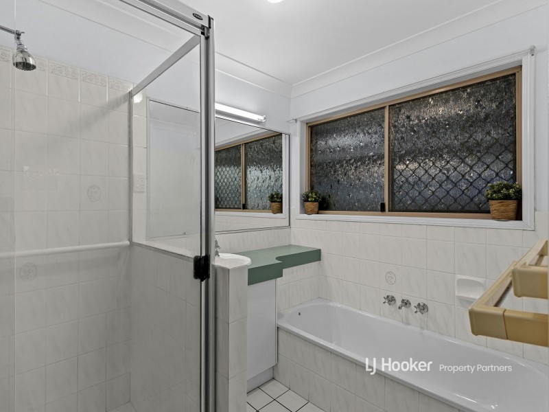 3 Conrad Place, Wishart QLD 4122