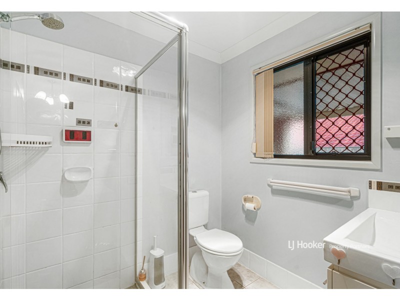 28 Khoo Place, Calamvale QLD 4116